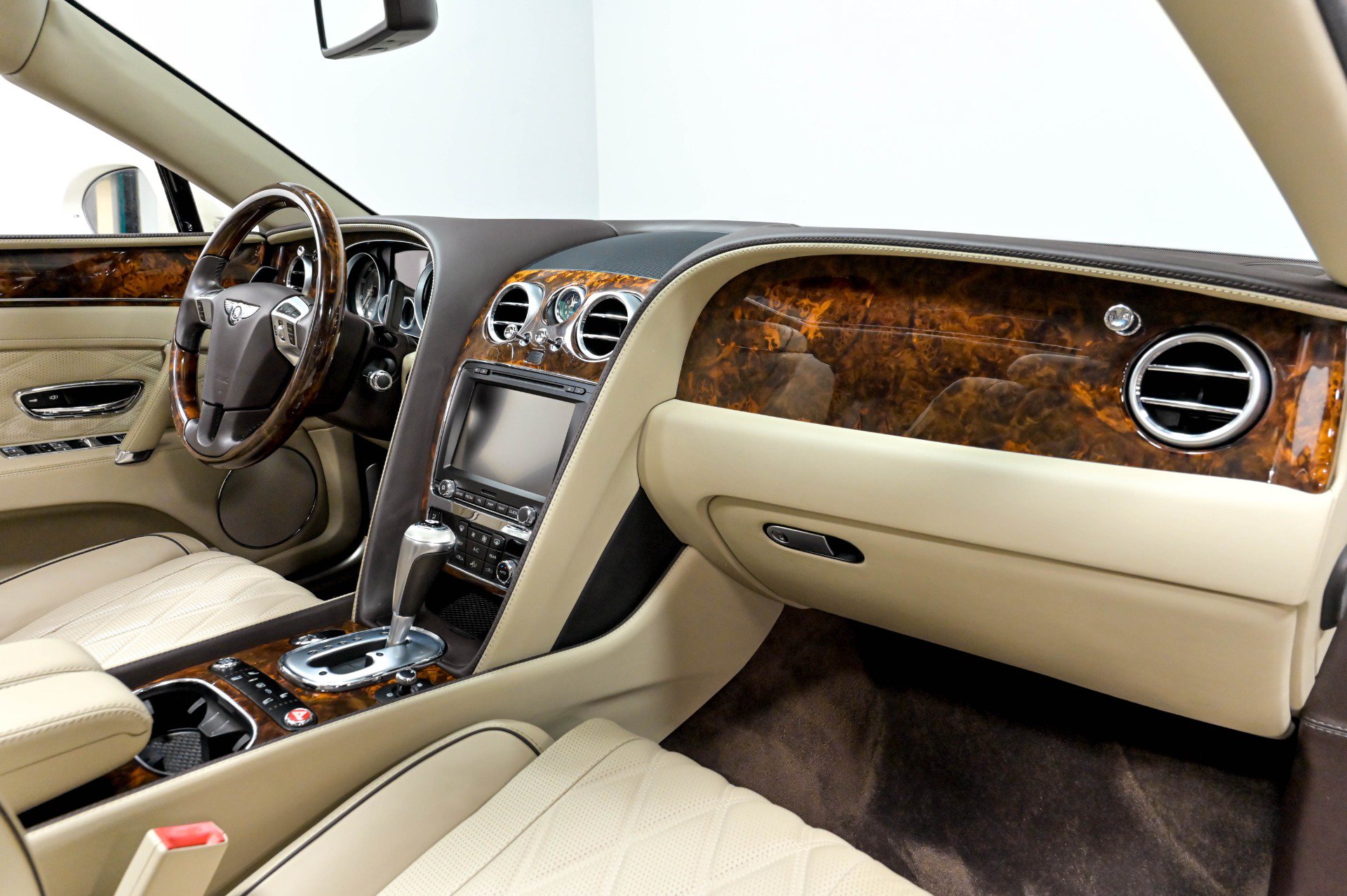 Used 2015 Bentley Flying Spur W12 AWD/4WD image 33