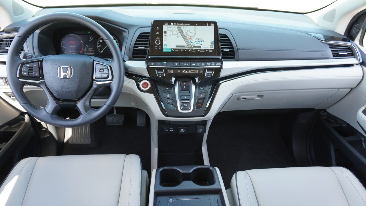 Used 2025 Honda Odyssey Touring image 29