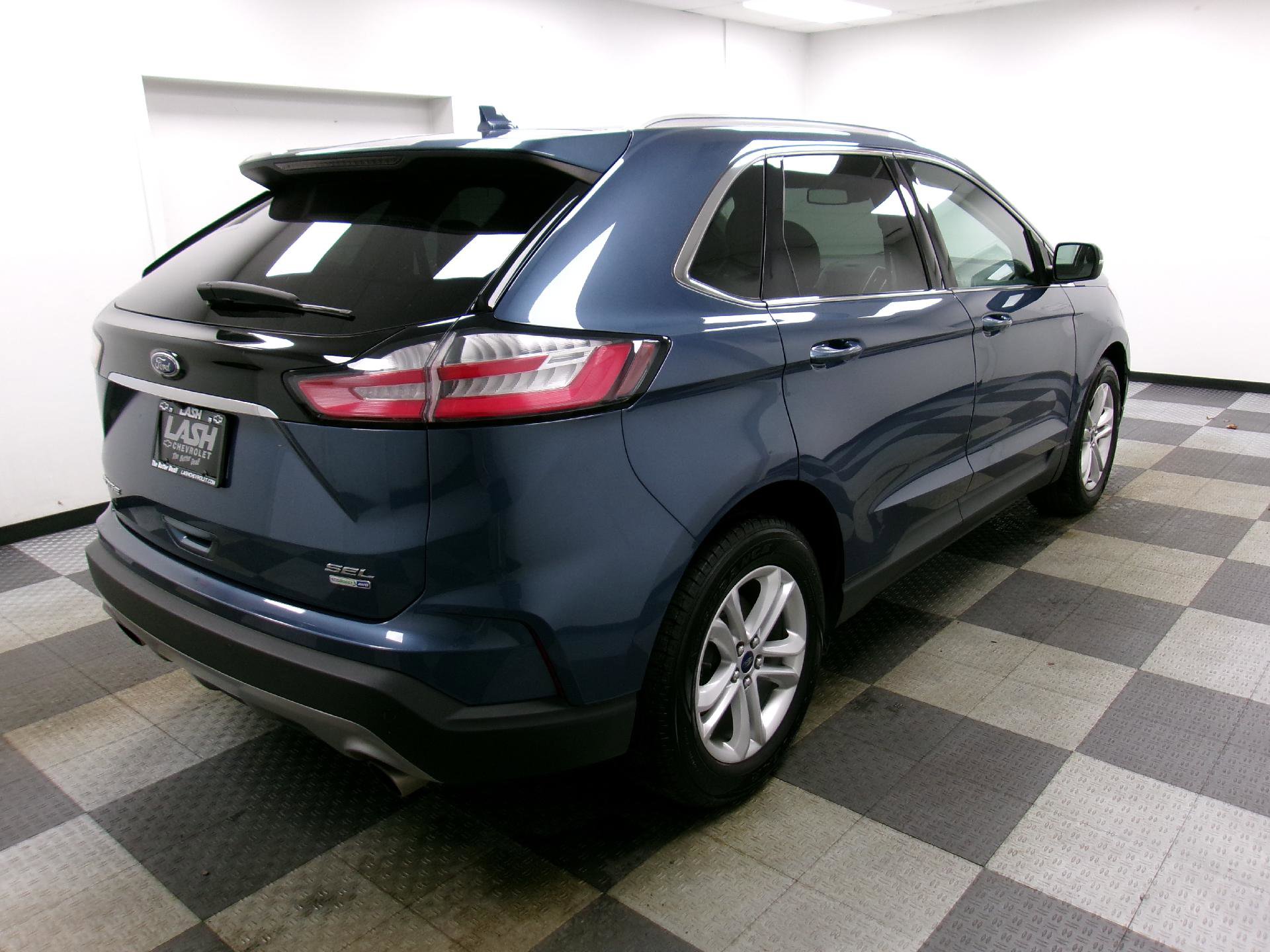 Used 2019 Ford Edge SEL w/ Equipment Group 201A image 17