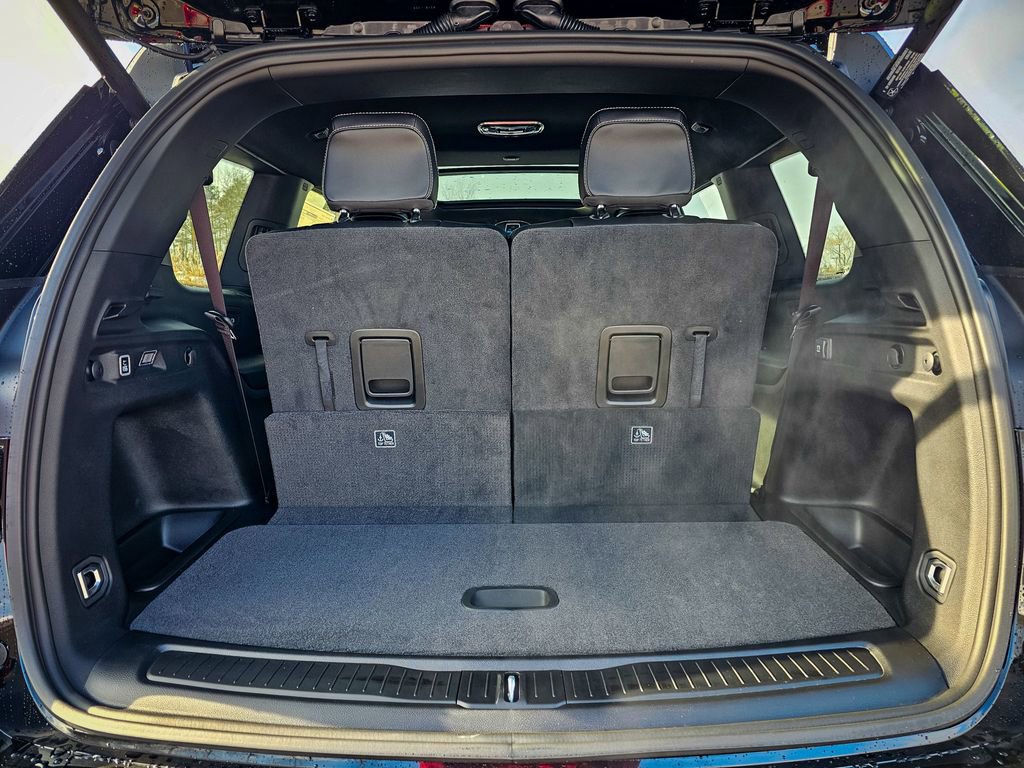 New 2025 Jeep Grand Cherokee L Limited w/ Black Appearance Package image 38