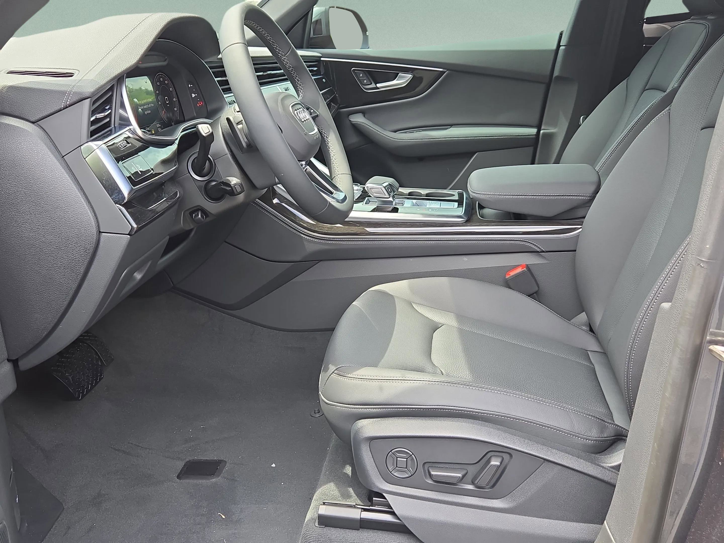 New 2025 Audi Q8 Premium Plus image 10