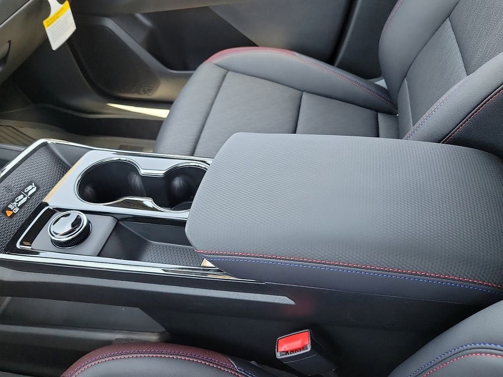 New 2026 Chevrolet Equinox RS w/ Safety and Technology Package FWD image 25