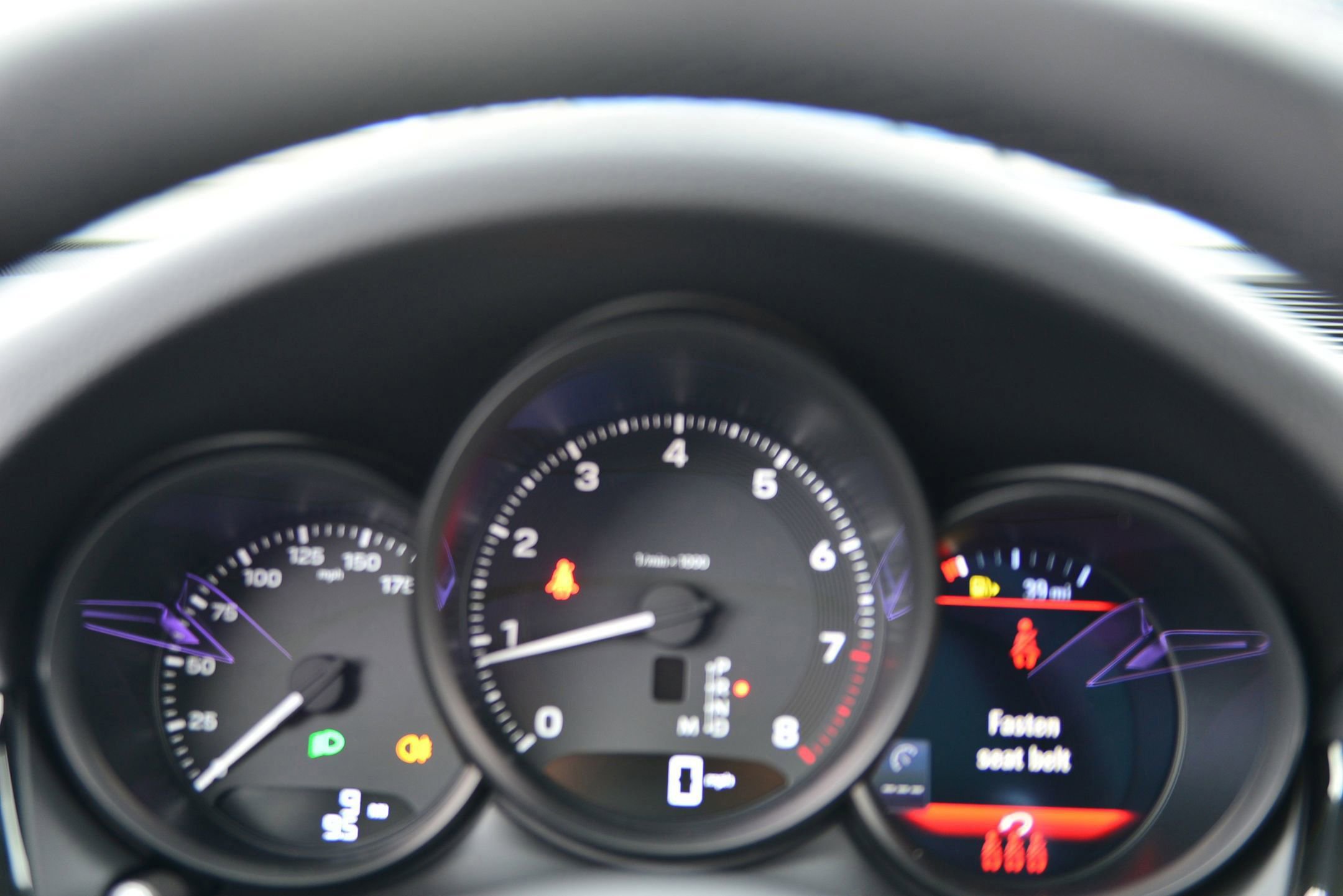 Used 2025 Porsche Macan image 18
