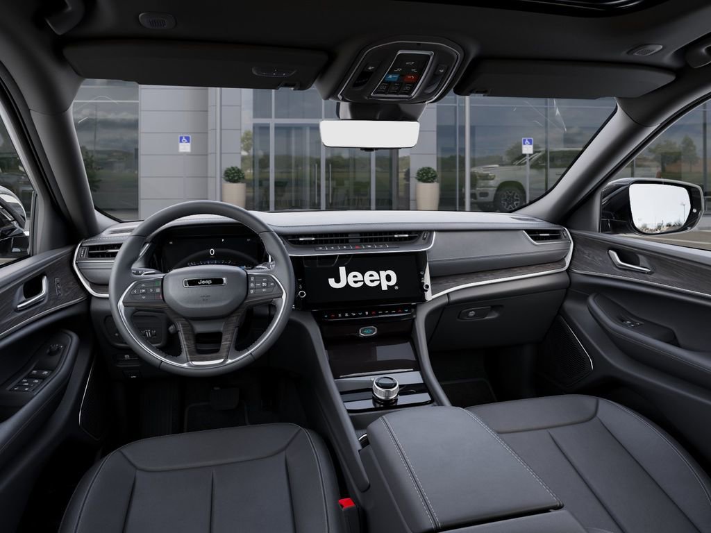 New 2026 Jeep Grand Cherokee Limited w/ Luxury Tech Group II image 14