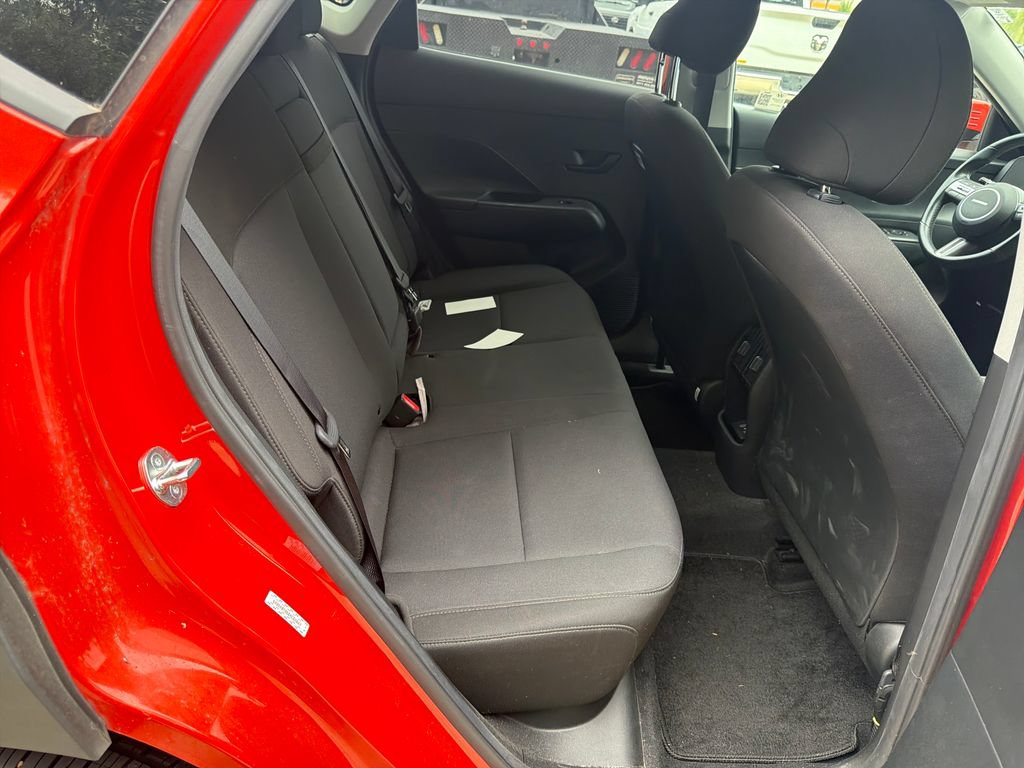 Used 2024 Hyundai Kona SEL FWD image 28