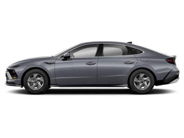 New 2026 Hyundai Sonata SE FWD image 2