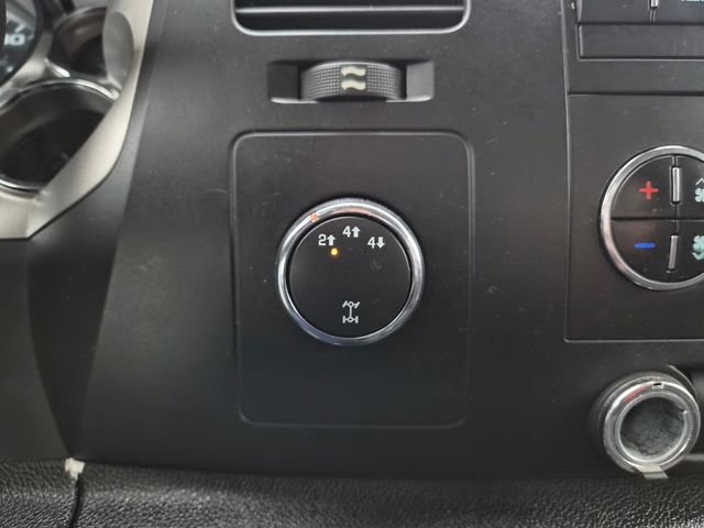 Used 2010 GMC Sierra 2500 SLE w/ SLE Preferred Package image 26