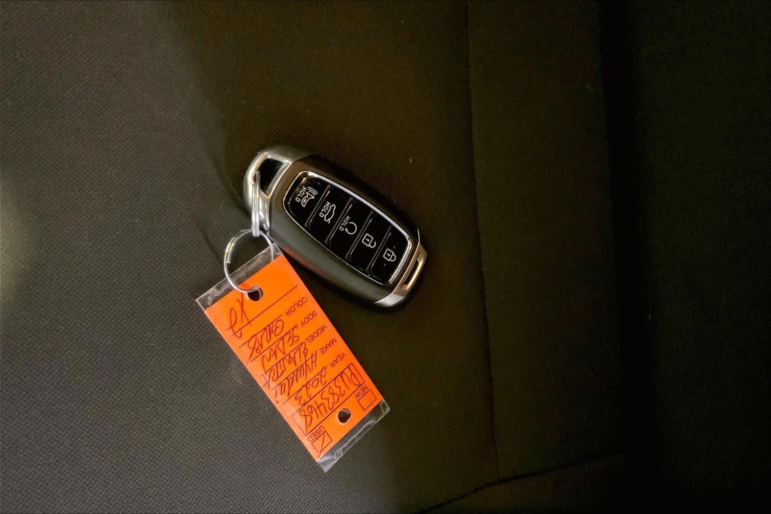 Used 2023 Hyundai Elantra SEL FWD image 15
