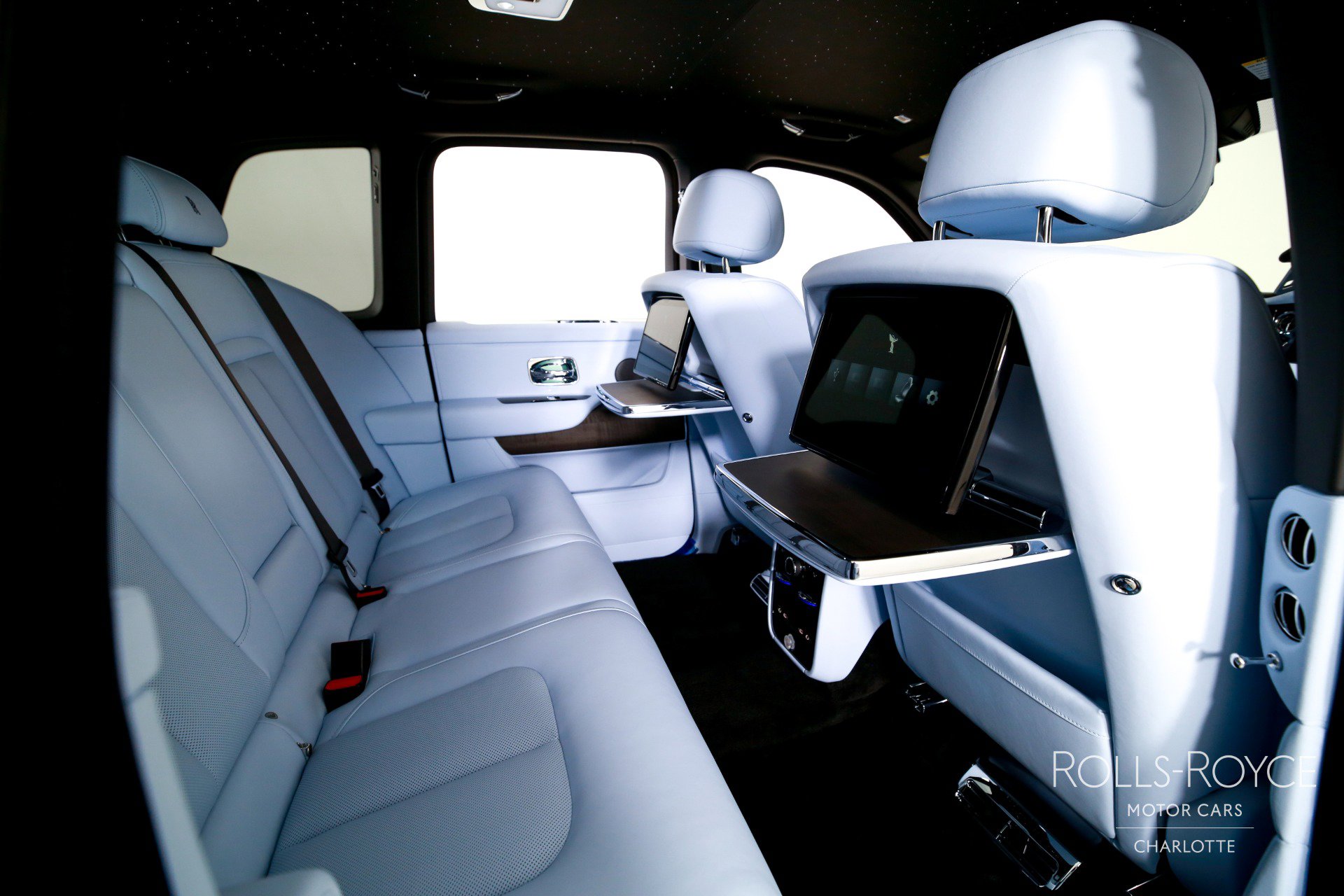 New 2026 Rolls-Royce Cullinan AWD/4WD image 31