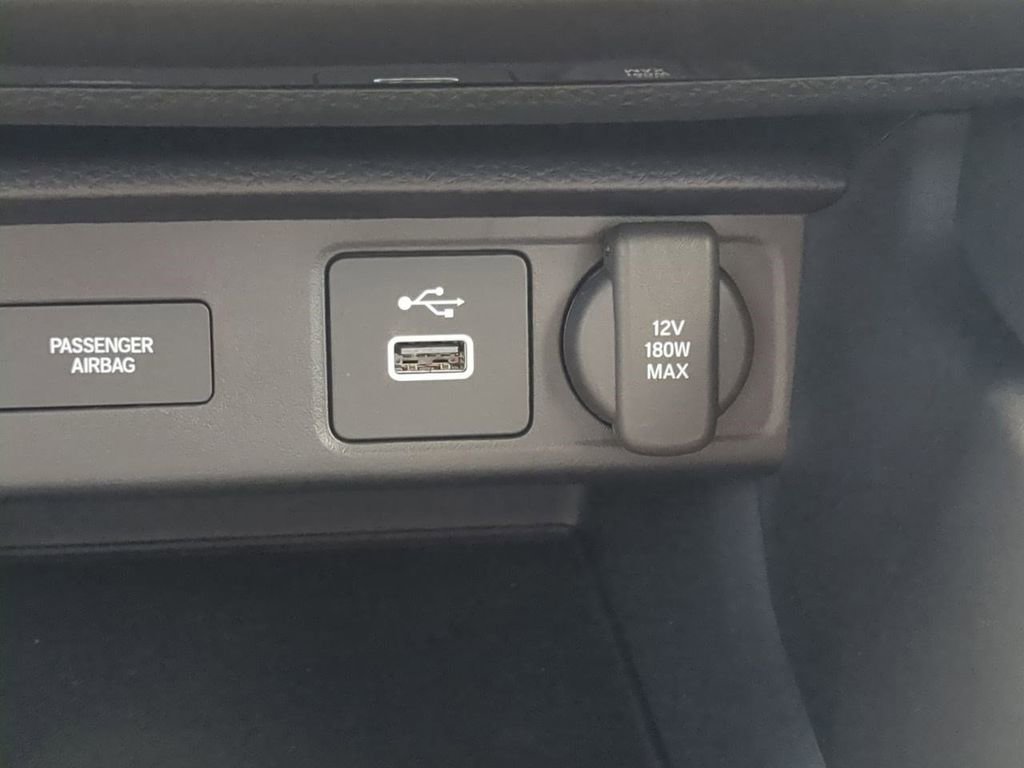 New 2025 Acura Integra Base image 22