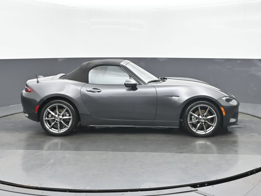 Used 2022 MAZDA MX-5 Miata Grand Touring w/ Weather Package RWD image 2
