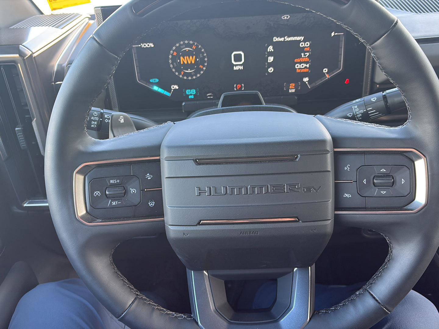 Used 2025 GMC Hummer EV 3X w/ LPO, Dark Essentials Package AWD/4WD image 18