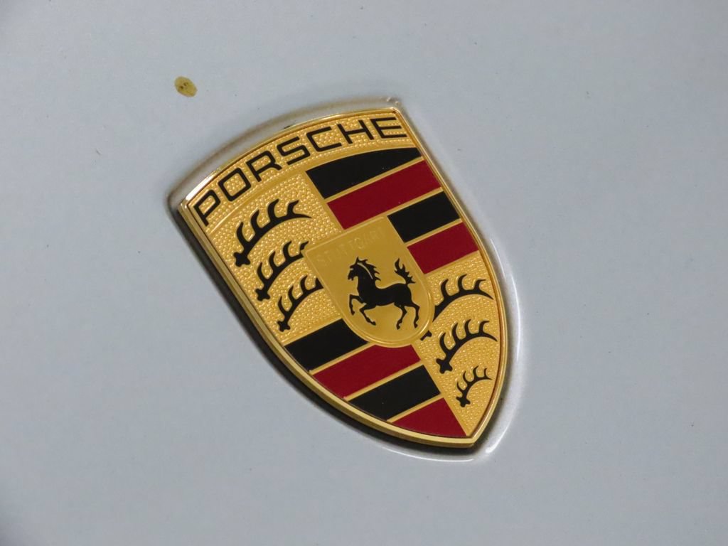 Certified 2026 Porsche Macan AWD/4WD image 13