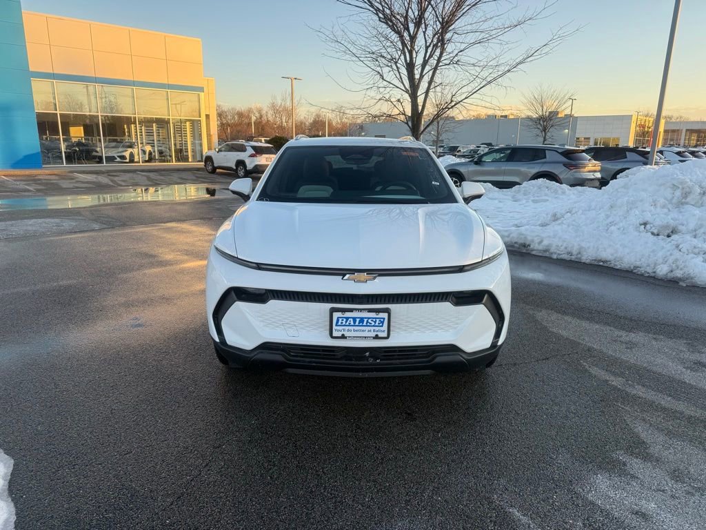 New 2026 Chevrolet Equinox EV LT FWD image 3