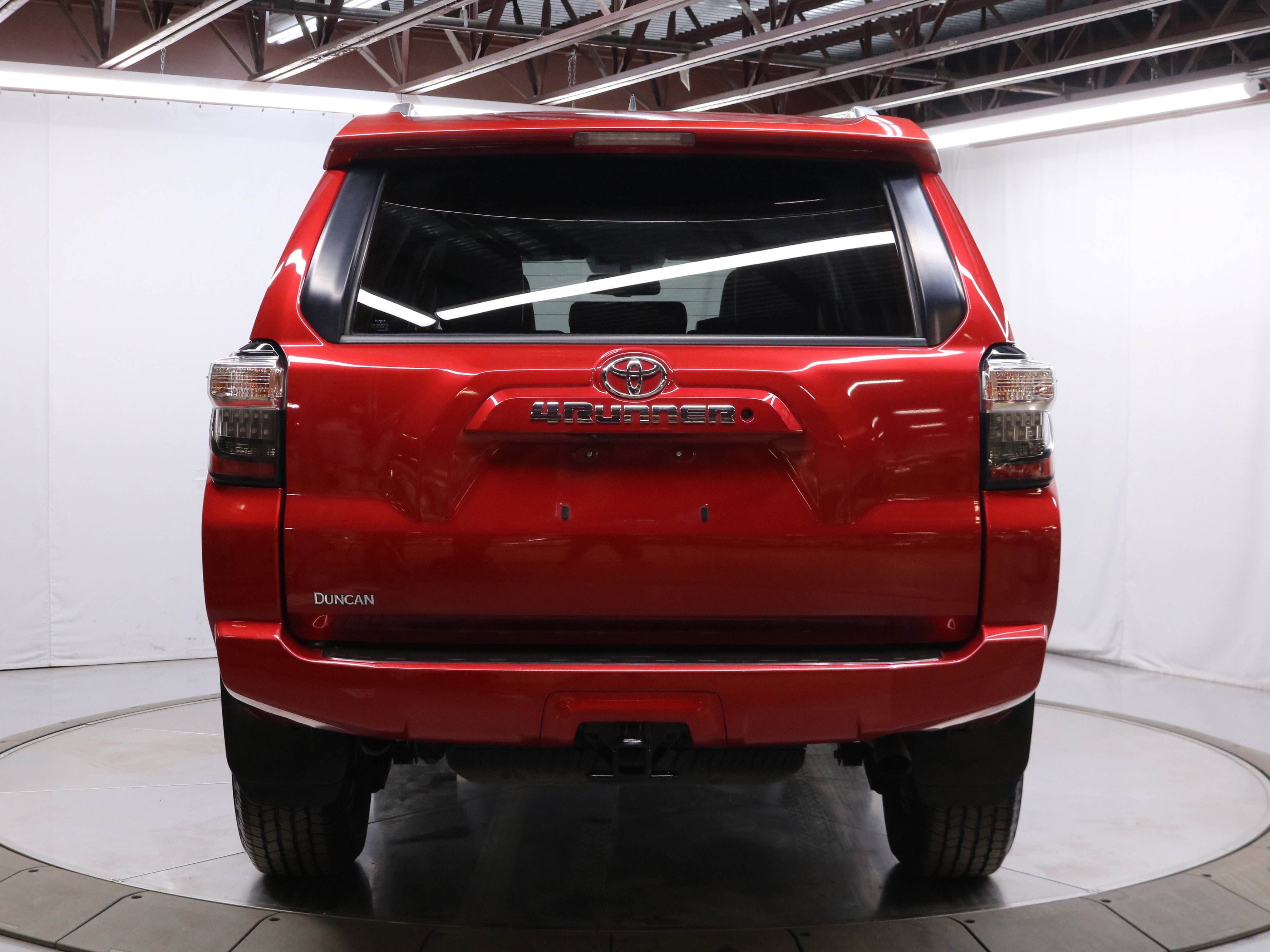 Used 2016 Toyota 4Runner SR5 image 6