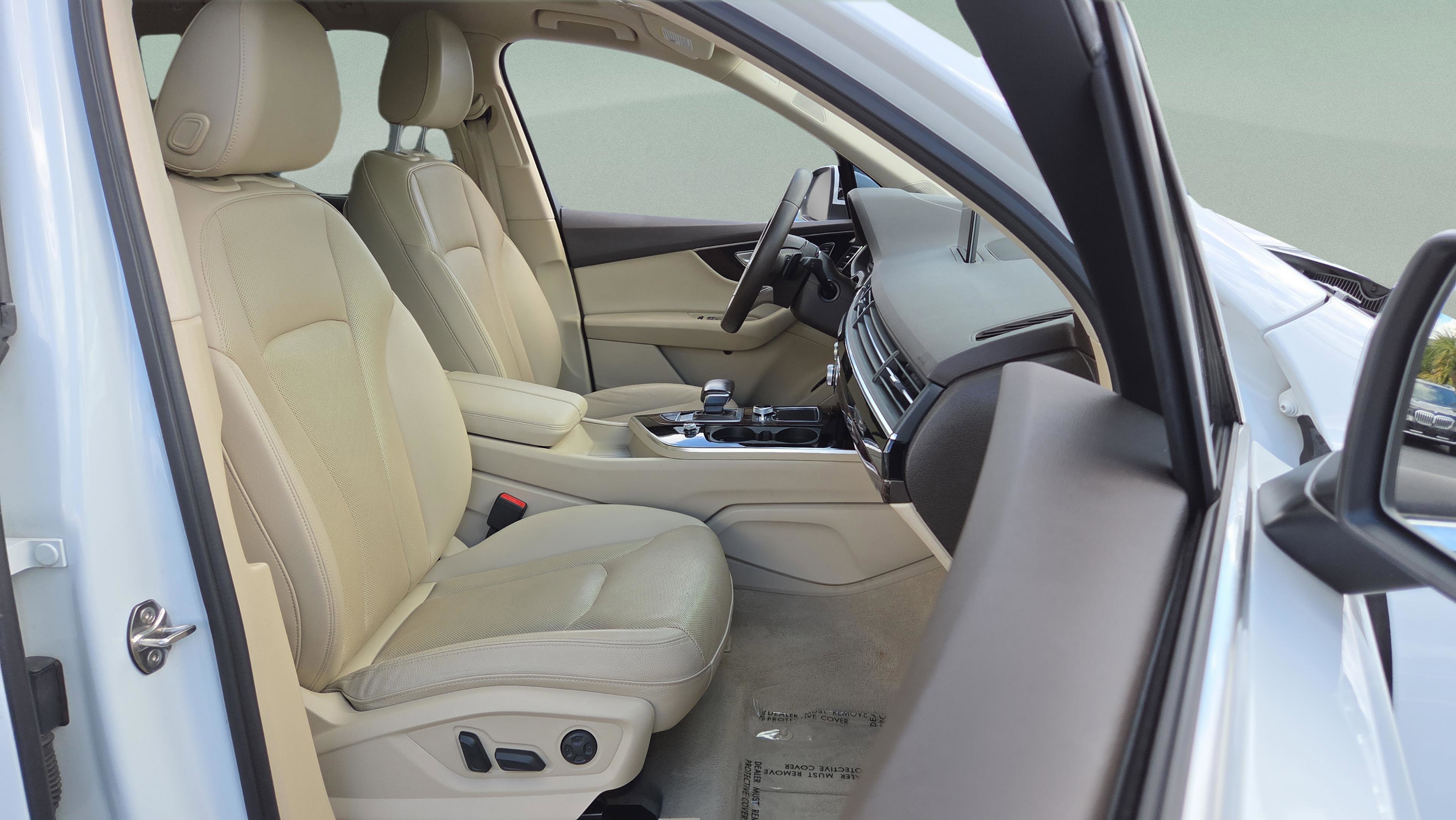 Used 2019 Audi Q7 3.0T Premium Plus w/ Premium Plus Package image 30