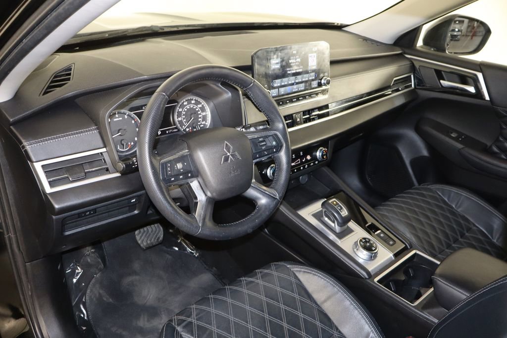 Used 2022 Mitsubishi Outlander SEL image 26
