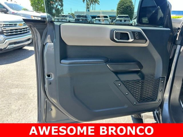 Used 2024 Ford Bronco Wildtrak AWD/4WD image 12