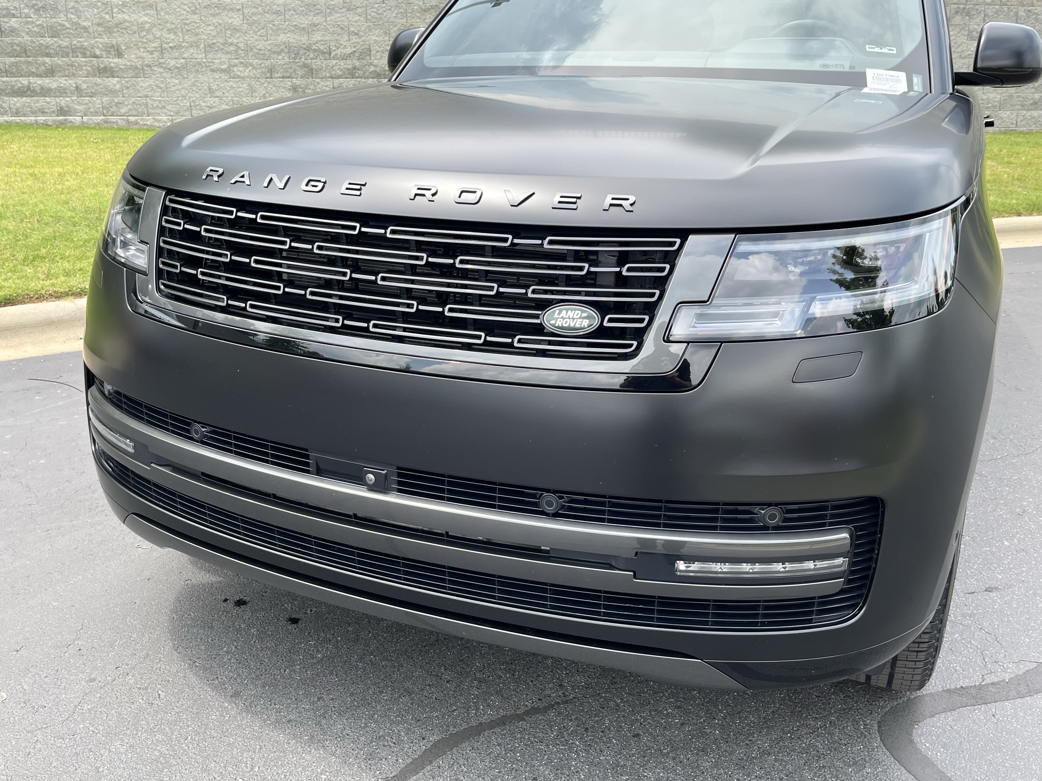 Certified 2024 Land Rover Range Rover SE AWD/4WD image 11