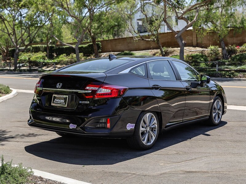 Used 2019 Honda Clarity Plug-In Hybrid image 5
