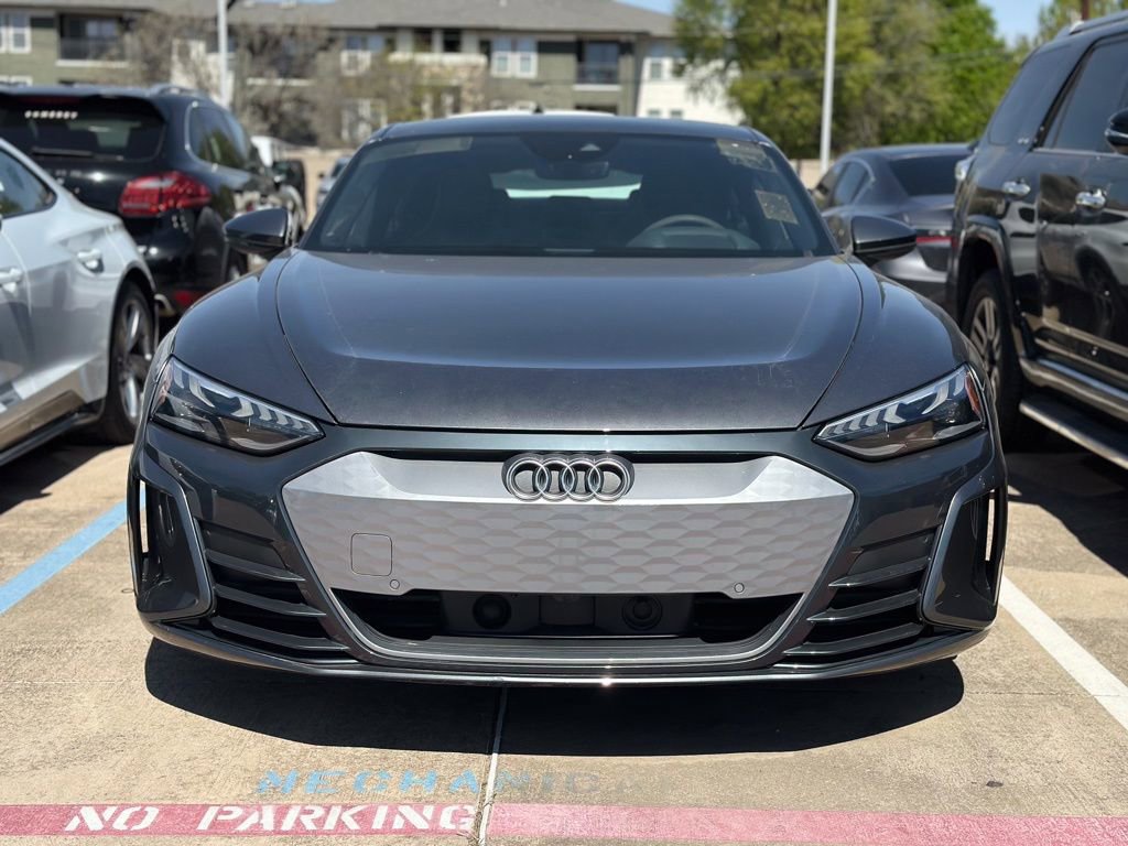 Used 2022 Audi e-tron GT Premium Plus image 2
