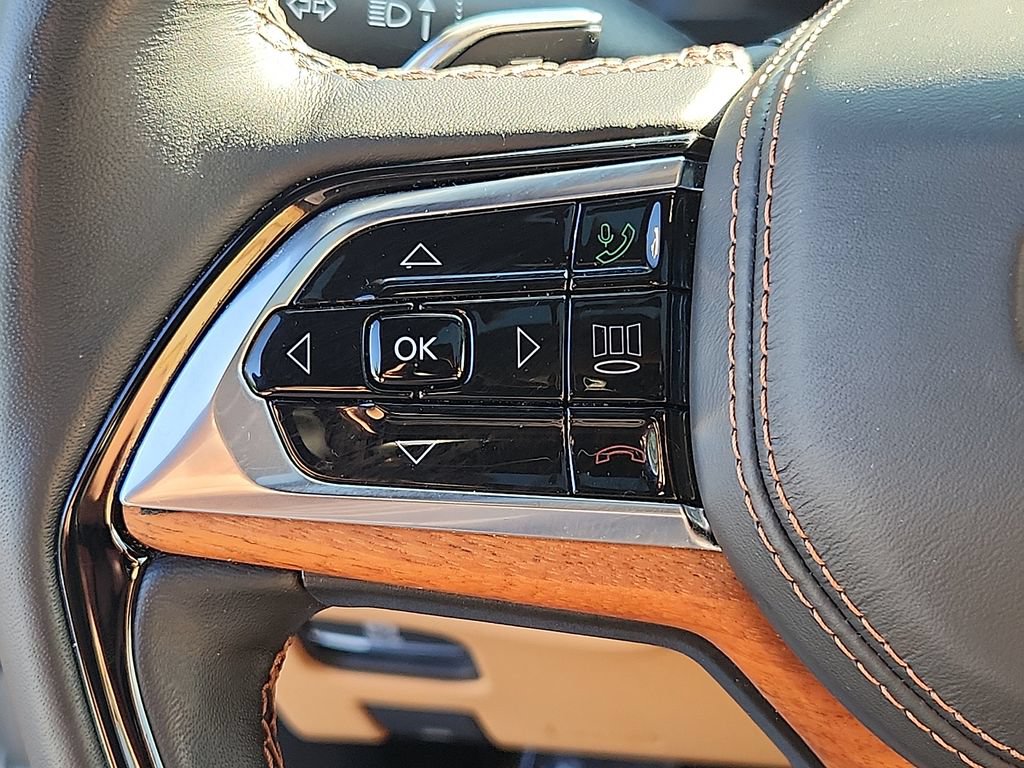Used 2022 Jeep Grand Cherokee Summit AWD/4WD image 22