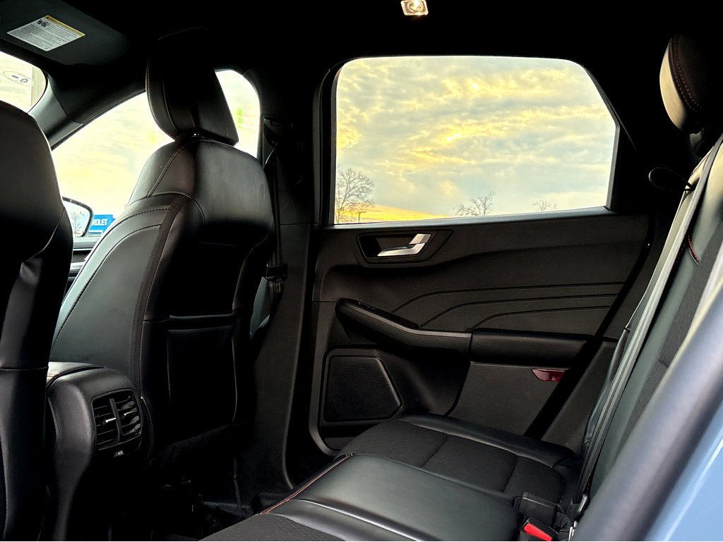 Used 2025 Ford Escape ST-Line Elite image 18