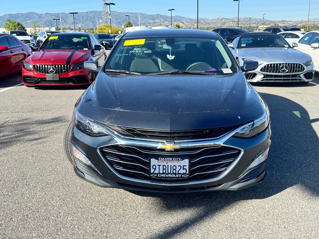 Used 2020 Chevrolet Malibu LT FWD image 2