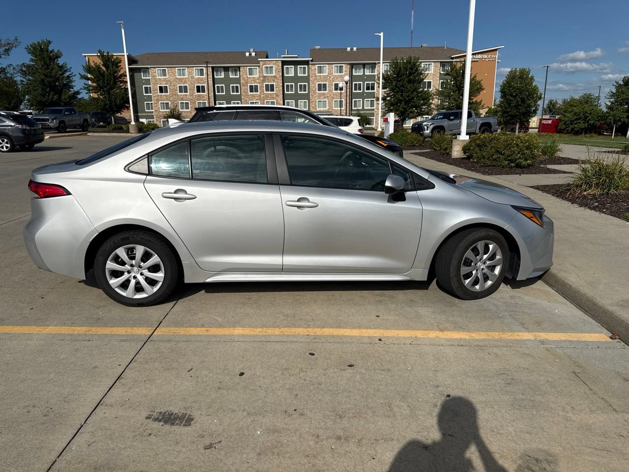 Used 2024 Toyota Corolla LE FWD image 7