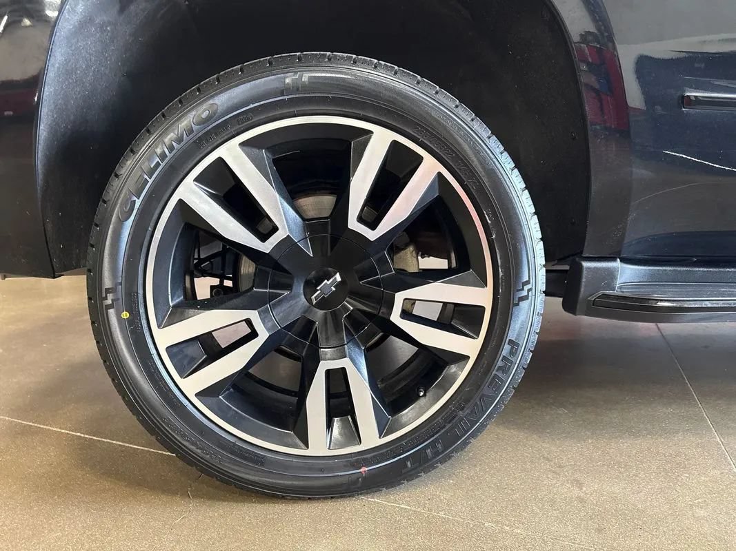 Used 2019 Chevrolet Tahoe Premier AWD/4WD image 28