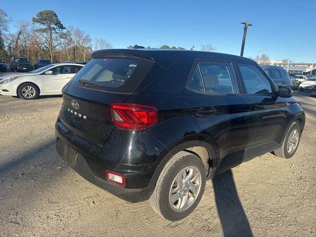 Used 2023 Hyundai Venue SE image 9