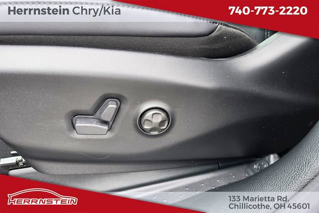 New 2026 Chrysler Voyager LX FWD image 16