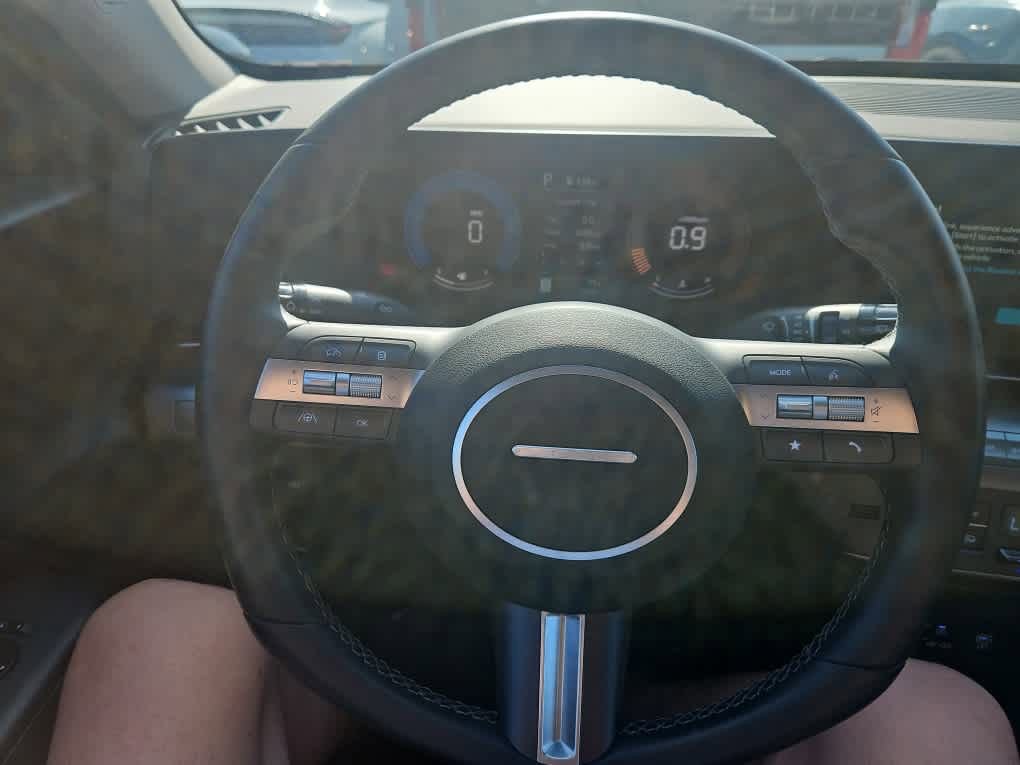 Used 2025 Hyundai Kona SEL FWD image 14