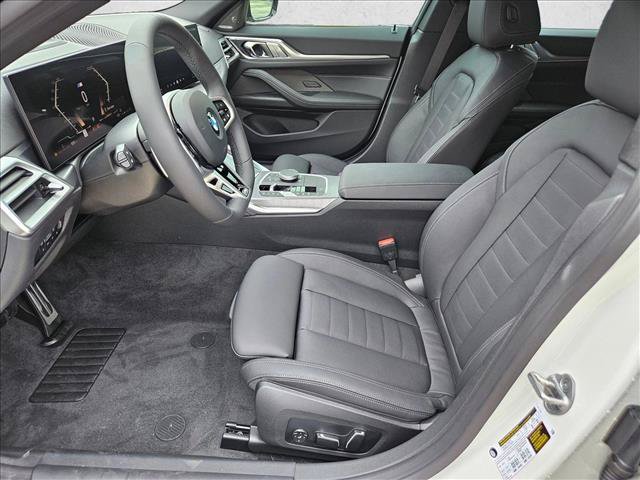 Used 2026 BMW 430i w/ M Sport Package RWD image 4