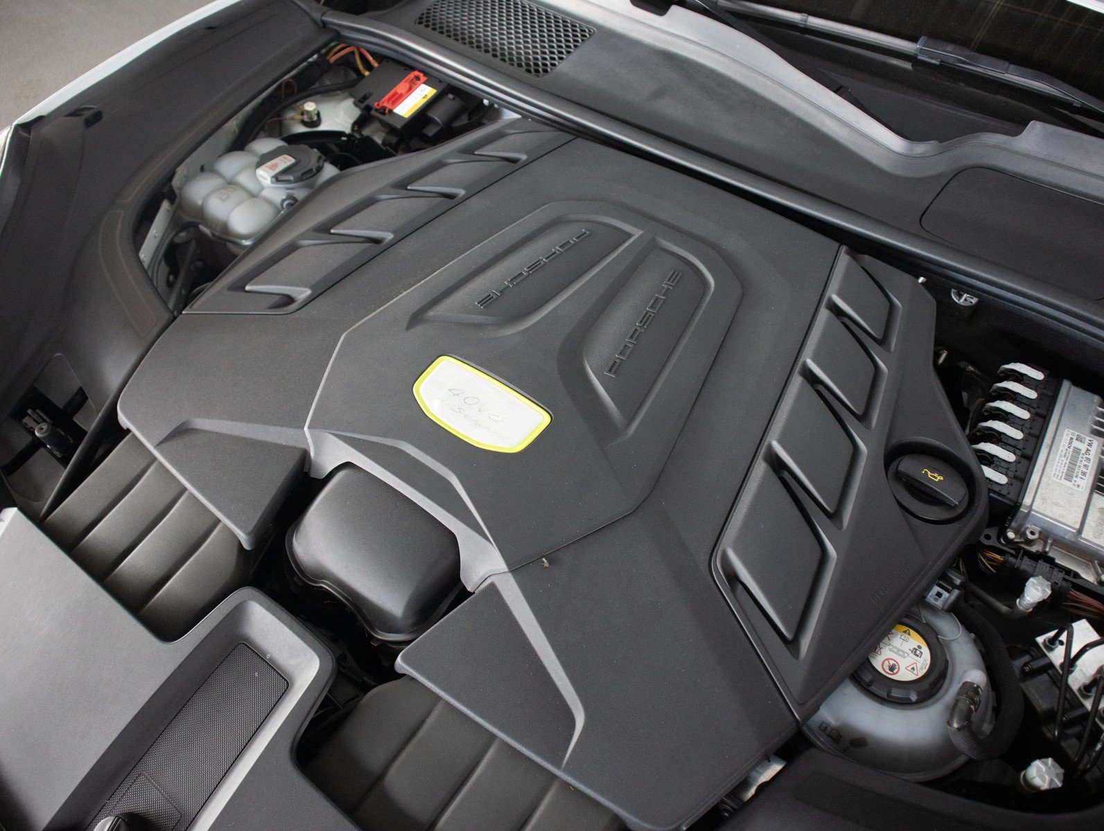 Used 2022 Porsche Cayenne Turbo S AWD/4WD image 33