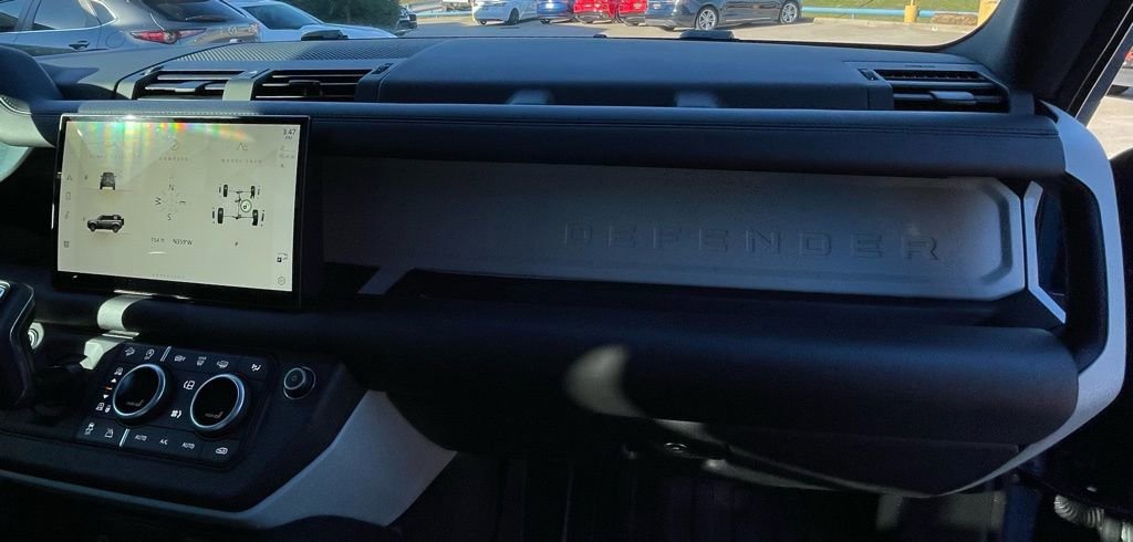 Used 2022 Land Rover Defender 110 X-Dynamic HSE image 33