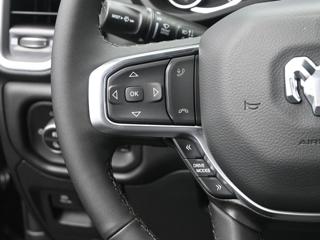 New 2026 RAM 1500 4x4 Crew Cab image 30