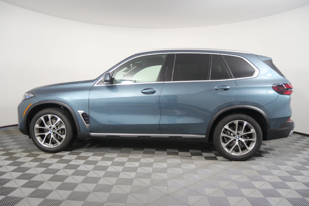 Certified 2026 BMW X5 xDrive40i AWD/4WD image 7