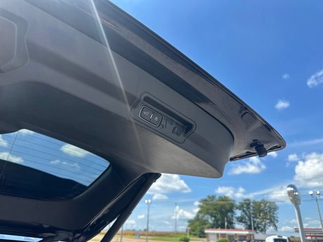 Used 2021 Ford Explorer XLT w/ Equipment Group 202A RWD image 25