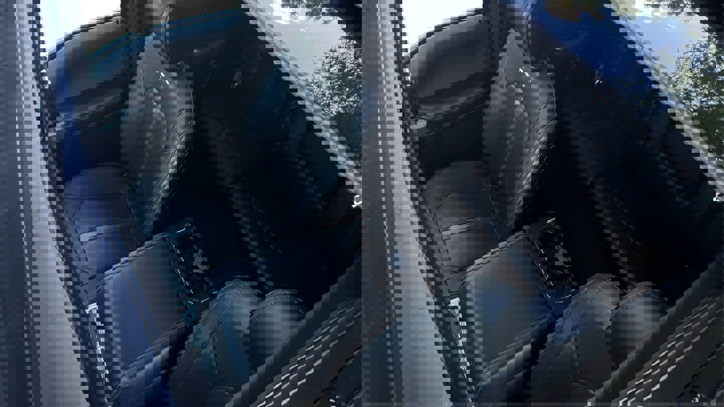 Used 2016 Ford F150 Platinum w/ Equipment Group 701A Luxury AWD/4WD image 18