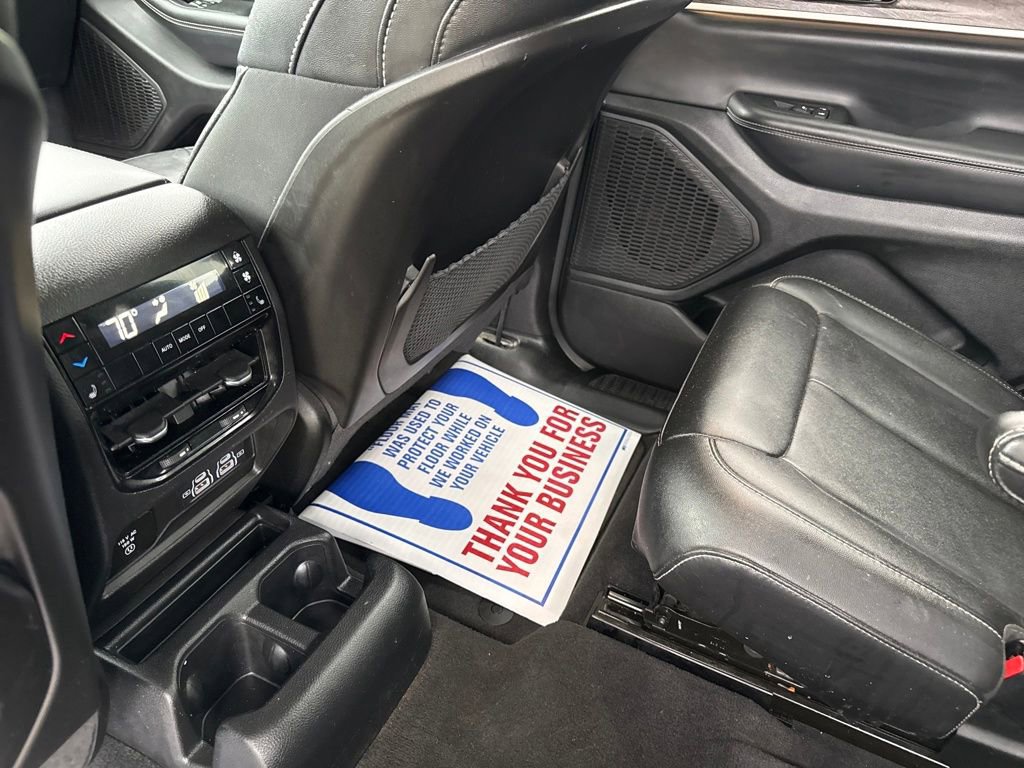 Used 2023 Jeep Grand Cherokee L Limited image 42
