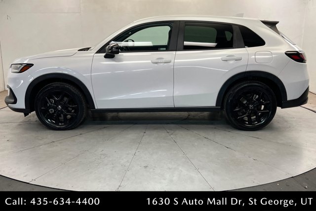 Used 2023 Honda HR-V Sport image 2