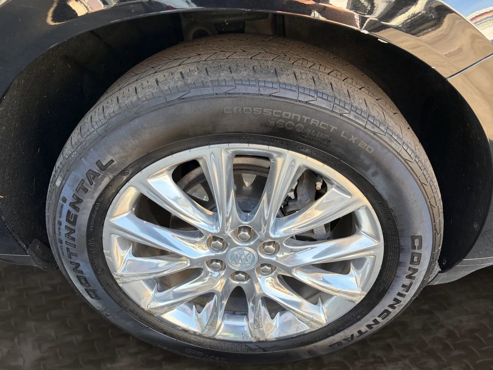 Used 2021 Buick Enclave Essence w/ Sound and Sites Package AWD/4WD image 44