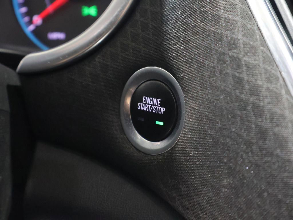 Used 2019 Chevrolet Malibu LT FWD image 27