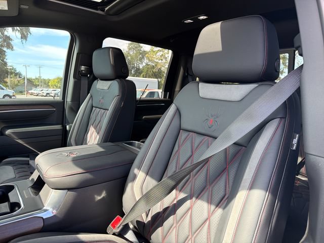 New 2026 Chevrolet Silverado 3500 High Country w/ High Country Premium Package AWD/4WD image 21