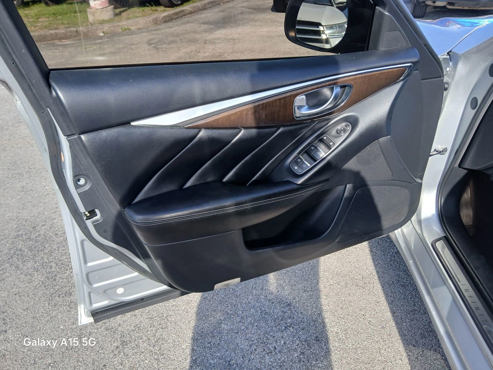 Used 2018 INFINITI Q50 Luxe RWD image 11