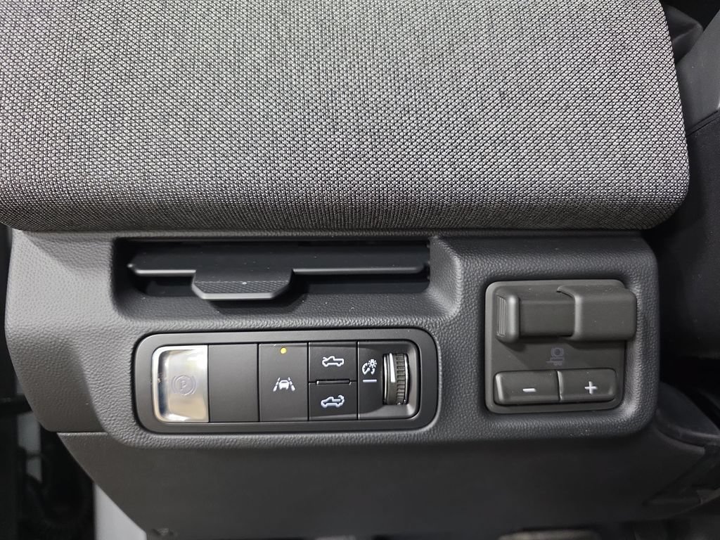 New 2026 GMC Sierra EV Elevation AWD/4WD image 27