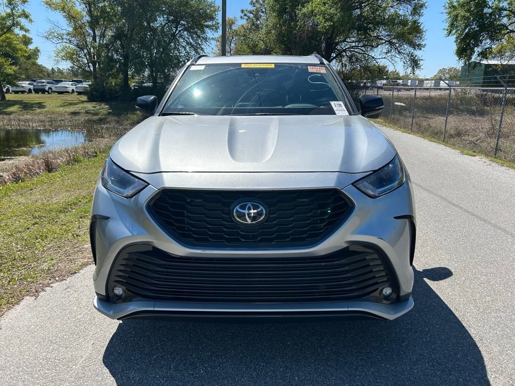 Used 2025 Toyota Highlander XSE image 8