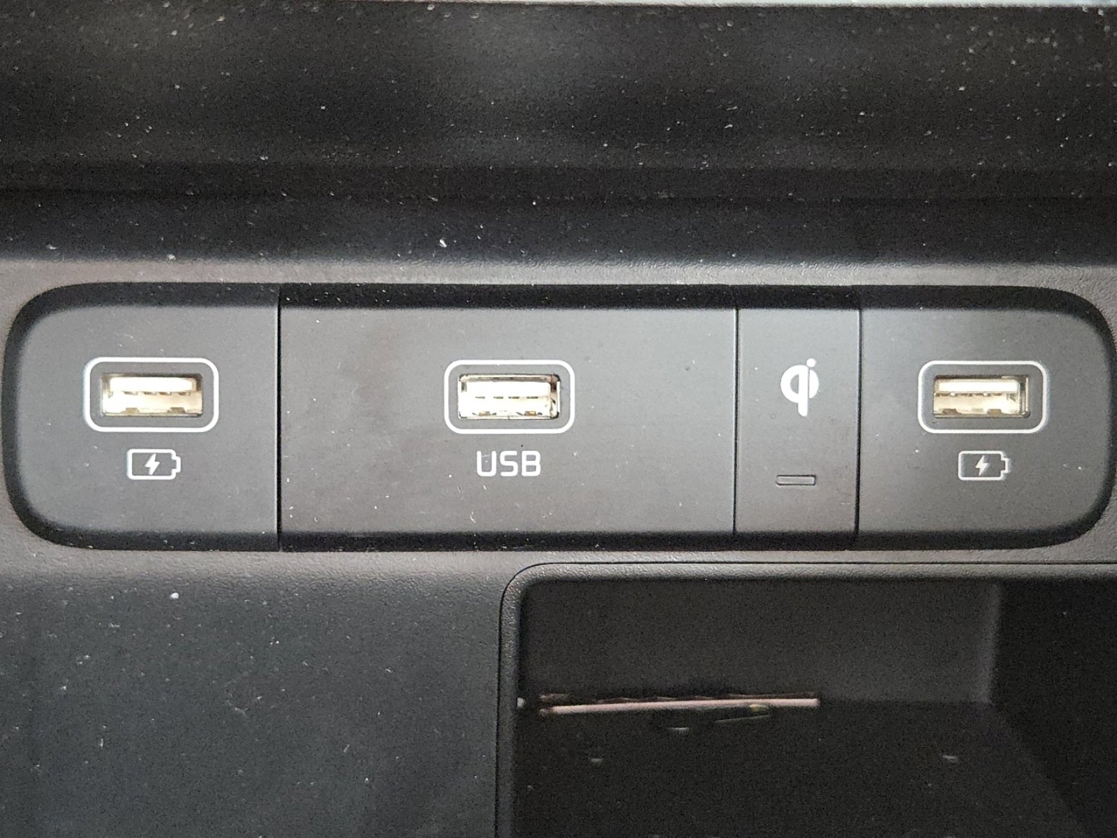 Used 2023 Kia Sorento X-Line EX image 8