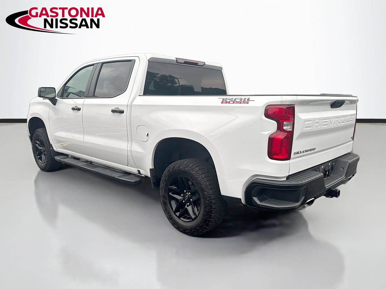 Used 2025 Chevrolet Silverado 1500 LT Trail Boss w/ Protection Package AWD/4WD image 6
